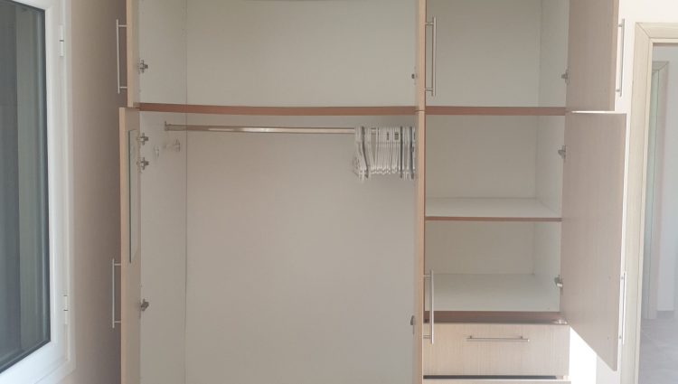 24 - Bed 2 storage 2